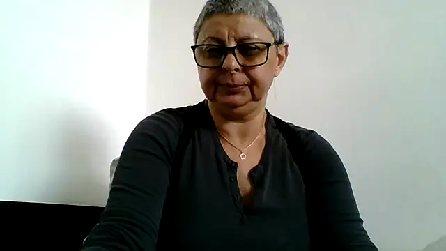 Snapshot of roseblak42 chatting on 04-30-26, 09:37 roseblak42 online show from 04-30-26, 09:37