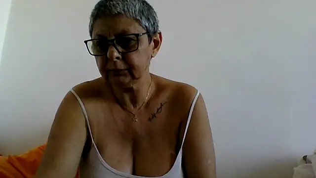 Snapshot of roseblak42 chatting on 07-23-26, 02:37 roseblak42 online show from 07-23-26, 02:37