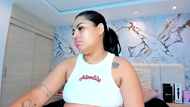 kiana cream online show from 02-12-26, 11:27