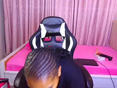 Pretty-shally online show from 02-26-26, 10:42