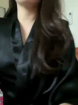 Snapshot of Ruby_bear chatting on 10-23-25, 02:55 Ruby bear online show from 10-23-25, 02:55