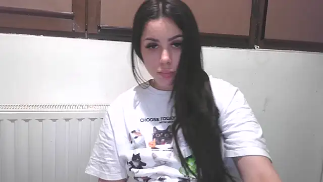 LovelyJulliette online show from 04-18-26, 08:20