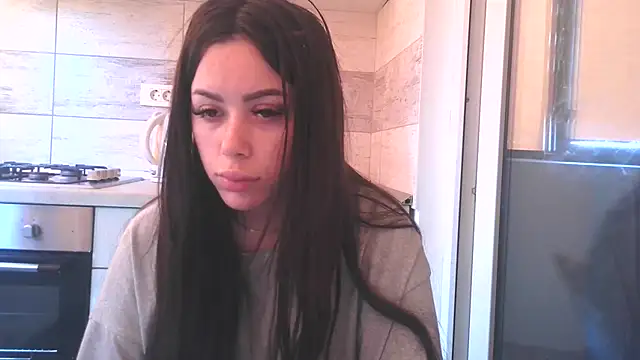 Snapshot of LovelyJulliette chatting on 04-27-26, 12:47 LovelyJulliette online show from 04-27-26, 12:47