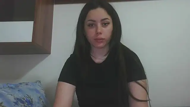 Snapshot of LovelyJulliette chatting on 05-12-26, 03:53 LovelyJulliette online show from 05-12-26, 03:53