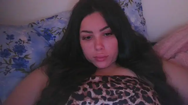 Snapshot of LovelyJulliette chatting on 05-15-26, 01:51 LovelyJulliette online show from 05-15-26, 01:51