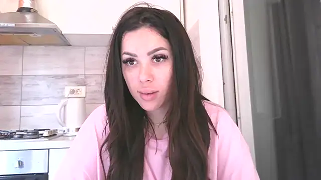 Snapshot of LovelyJulliette chatting on 05-20-26, 10:21 LovelyJulliette online show from 05-20-26, 10:21