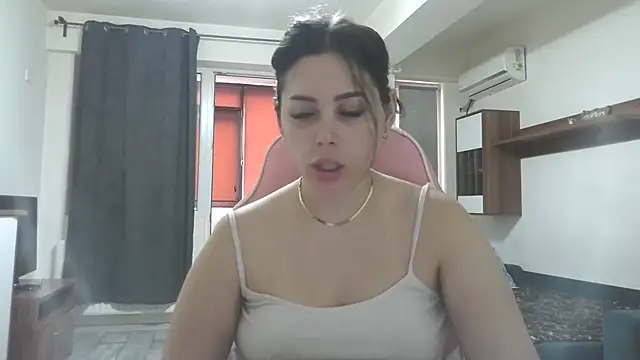 Snapshot of LovelyJulliette chatting on 07-03-26, 04:02 LovelyJulliette online show from 07-03-26, 04:02