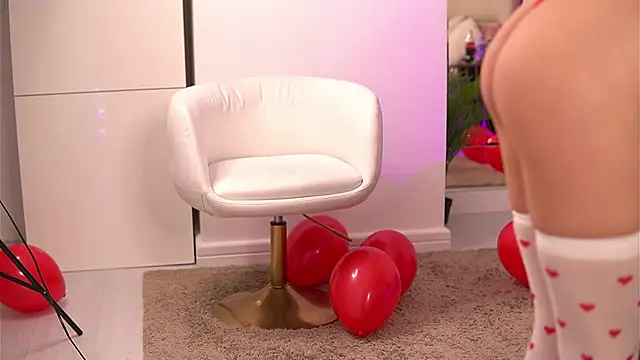 KaylaBray online show from 02-15-25, 12:04