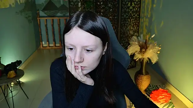 VeliraBraitberg online show from 12-21-24, 05:03