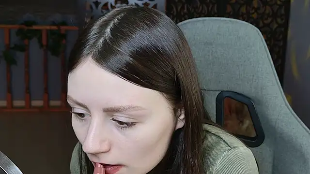 VeliraBraitberg online show from 02-05-25, 05:09