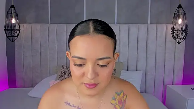 lea gray online show from 04-21-26, 06:55