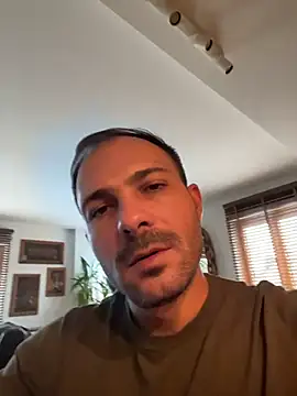 Adventurehotman online show from 11-11-25, 01:44