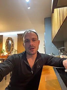 Adventurehotman online show from 04-06-26, 09:05