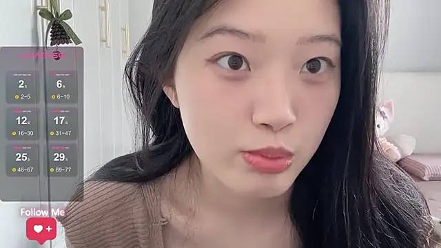 Snapshot of rose-u chatting on 04-29-26, 02:04 rose-u online show from 04-29-26, 02:04