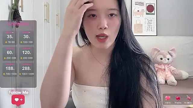Snapshot of rose-u chatting on 05-23-26, 03:56 rose-u online show from 05-23-26, 03:56