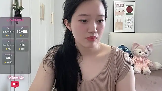 Snapshot of rose-u chatting on 06-01-26, 01:29 rose-u online show from 06-01-26, 01:29