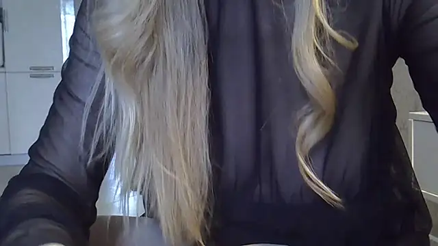 ZarinaSwift online show from 04-11-26, 06:51