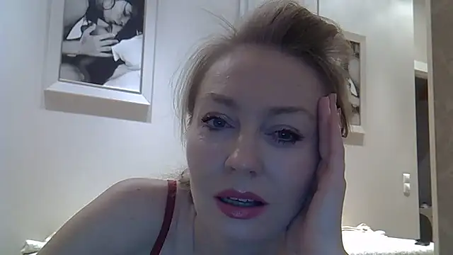 Snapshot of ZarinaSwift chatting on 04-23-26, 04:46 ZarinaSwift online show from 04-23-26, 04:46