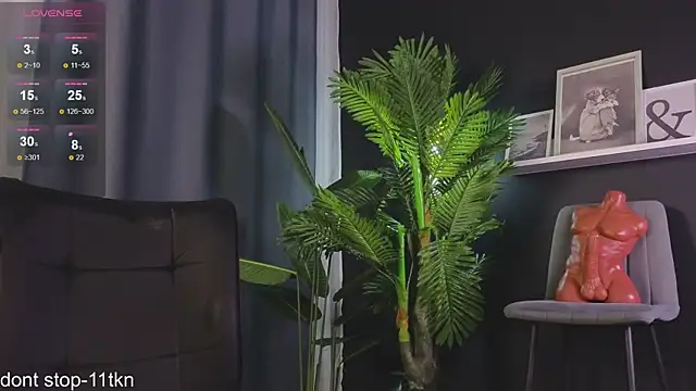 milly shy online show from 12-20-24, 10:38