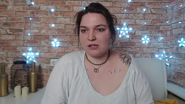 Snapshot of Amelia_Kiss_ chatting on 01-31-25, 06:46 Amelia Kiss online show from 01-31-25, 06:46