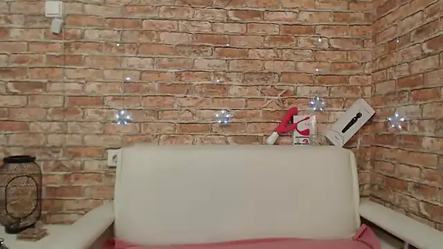 Snapshot of Amelia_Kiss_ chatting on 12-19-25, 12:39 Amelia Kiss online show from 12-19-25, 12:39