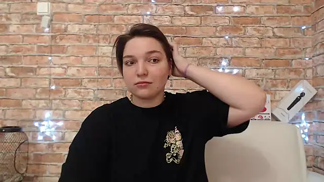 Snapshot of Amelia_Kiss_ chatting on 12-20-25, 12:40 Amelia Kiss online show from 12-20-25, 12:40