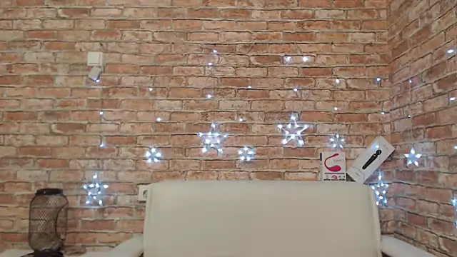 Snapshot of Amelia_Kiss_ chatting on 12-23-25, 12:30 Amelia Kiss online show from 12-23-25, 12:30