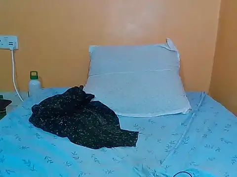 Prettyblackgal online show from 09-29-25, 03:50