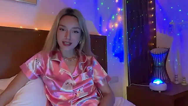 SirenaBelle online show from 11-22-25, 12:42