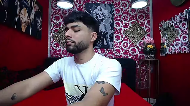 Snapshot of Alex_BigDickkk chatting on 06-01-26, 07:15 Alex BigDickkk online show from 06-01-26, 07:15