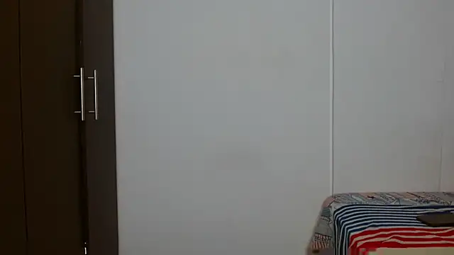 luisaqueenxxx online show from 04-06-26, 08:32