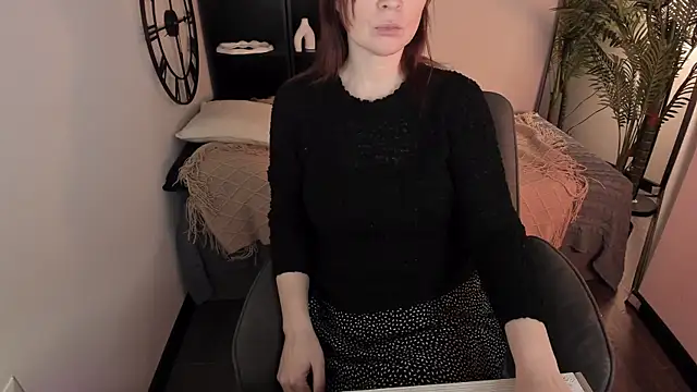 ZoeEast online show from 01-11-26, 05:51