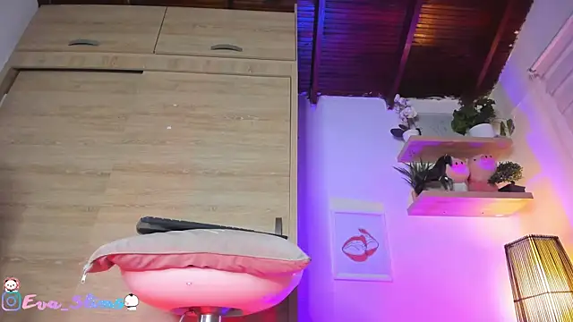 eva-slim- online show from 02-15-26, 06:59