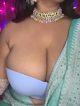 Snapshot of Playful__Princess chatting on 01-31-25, 11:24 Playful Princess online show from 01-31-25, 11:24