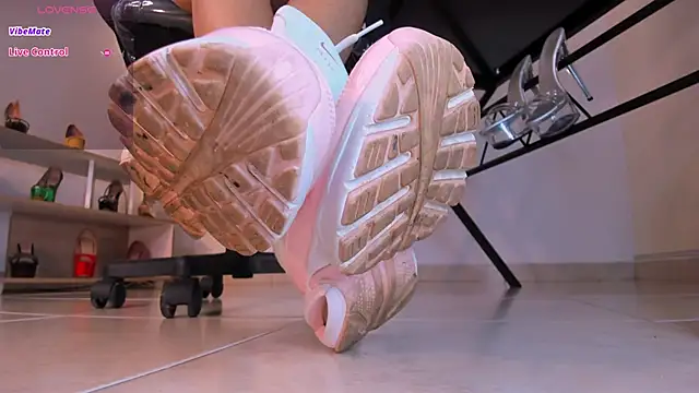 violettastrada online show from 03-07-25, 07:27