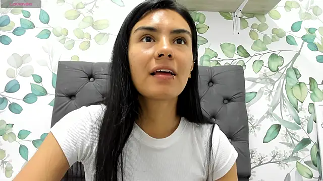 atilanadiaz7 online show from 12-30-24, 02:30