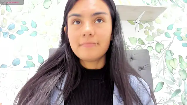 atilanadiaz7 online show from 02-07-25, 05:29