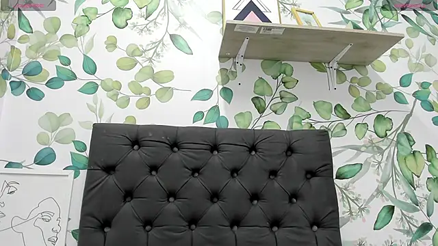 atilanadiaz7 online show from 02-23-25, 11:36