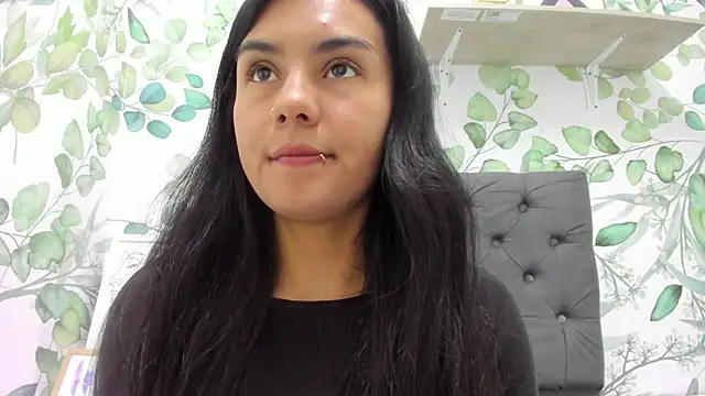 atilanadiaz7 online show from 09-19-25, 04:07