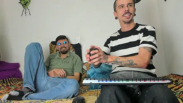 Aaron BigDickxxx online show from 03-27-26, 06:29