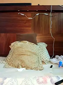 Snapshot of Ricorry@xh chatting on 12-12-24, 06:03 Ricorryxh online show from 12-12-24, 06:03