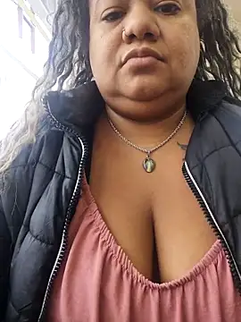 Carlabrasileira online show from 09-18-25, 08:00