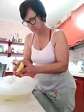 passione503 online show from 12-31-24, 08:04