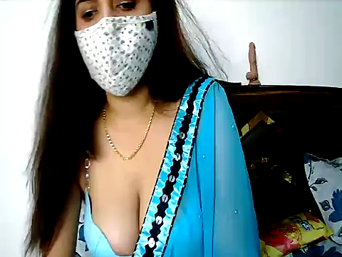 Gloie4u online show from 06-06-26, 10:42
