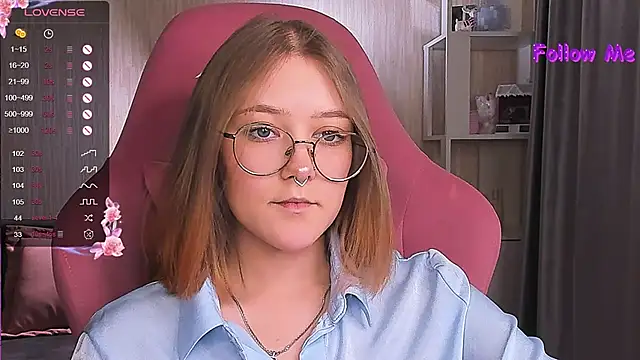 Snapshot of bunny_bubble chatting on 12-30-24, 10:23 bunny bubble online show from 12-30-24, 10:23