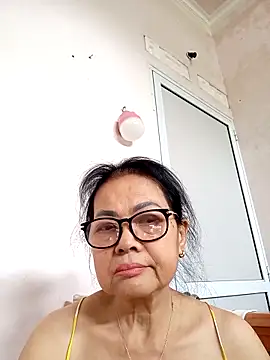 Hotestlove online show from 04-11-26, 06:51