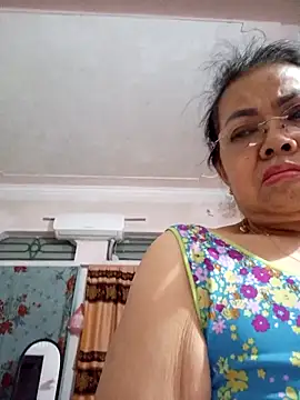 Hotestlove online show from 05-09-26, 10:04