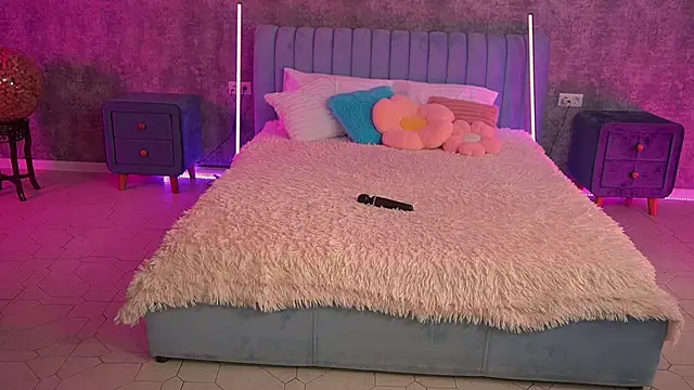 LiaBrazzerr online show from 04-17-26, 01:36