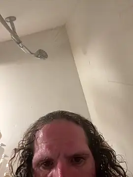 Crackkers online show from 11-21-25, 06:01