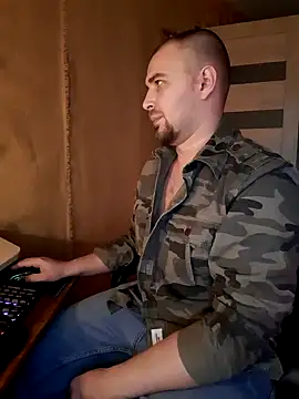 Foxyshaved online show from 01-19-25, 08:39